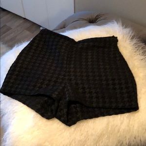 American Apparel Houndstooth Highwaist Black Short